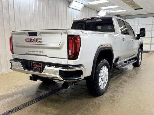 2022 GMC Sierra 2500 SLT