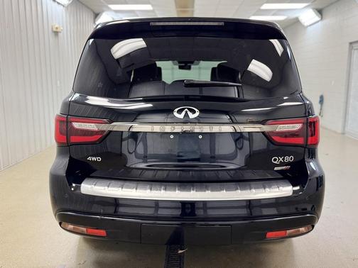 2020 INFINITI QX80 Luxe