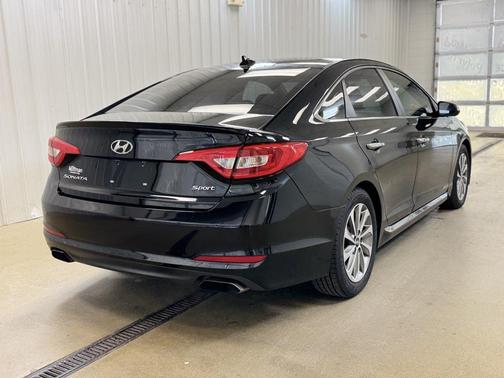 2017 Hyundai SONATA Sport