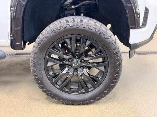 Summit White 2021 Chevrolet Silverado 1500 RST