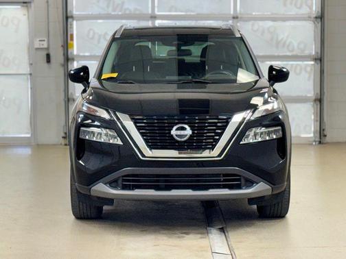 Super Black 2023 Nissan Rogue SV