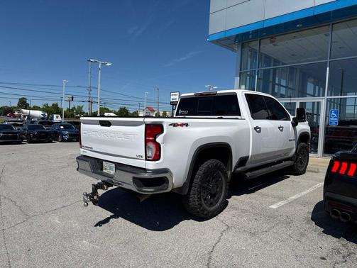 Summit White 2024 Chevrolet Silverado 2500 LTZ