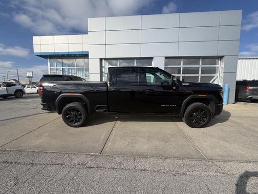 2024 GMC Sierra 2500 AT4