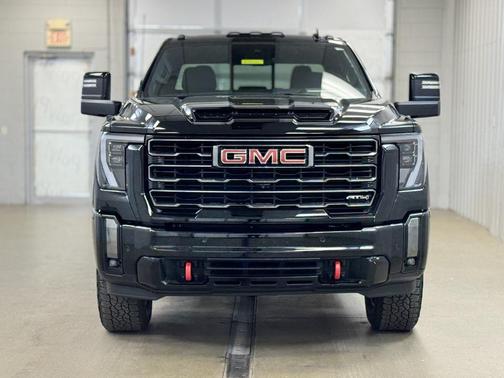 2024 GMC Sierra 2500 AT4