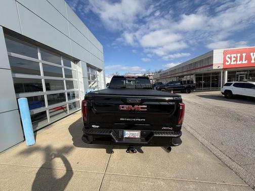 2024 GMC Sierra 2500 AT4