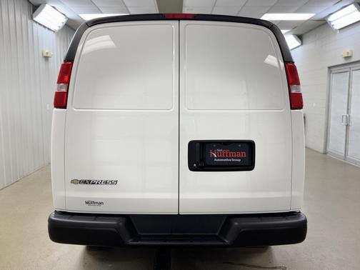 2025 Chevrolet Express 2500 RWD 2500 Regular Wheelbase WT