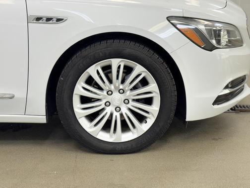 2019 Buick LaCrosse Essence