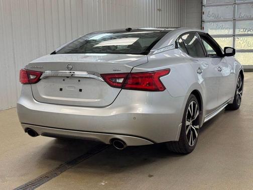 Brilliant Silver 2016 Nissan Maxima 3.5 SL