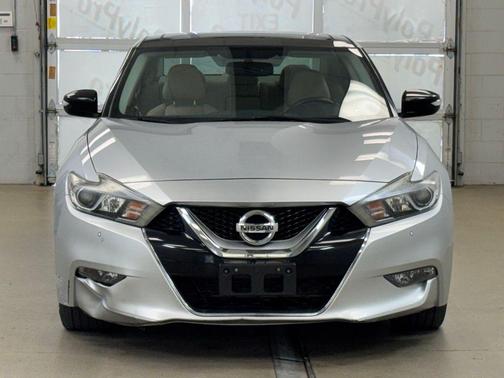 Brilliant Silver 2016 Nissan Maxima 3.5 SL