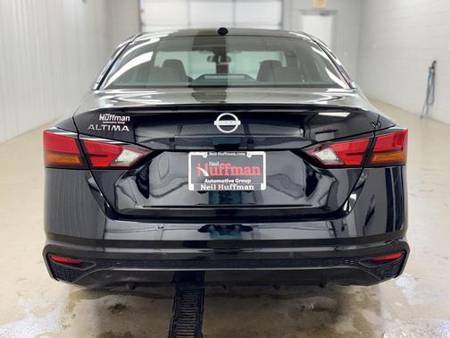 2025 Nissan Altima S FWD