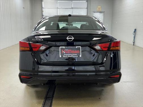 2025 Nissan Altima S FWD