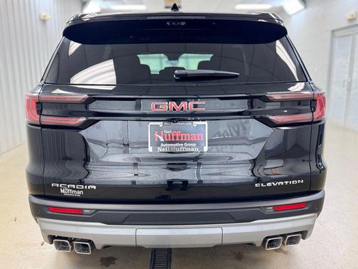 2026 GMC Acadia Elevation FWD