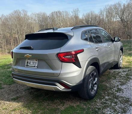 Sterling Gray Metallic 2024 Chevrolet Trax LT