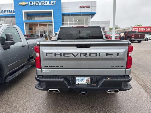Sterling Gray Metallic 2023 Chevrolet Silverado 1500 Custom Trail Boss