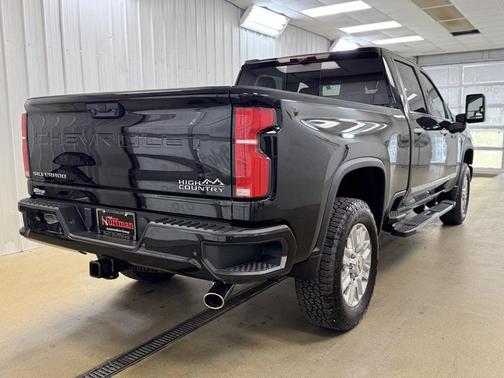 2025 Chevrolet Silverado 2500 High Country