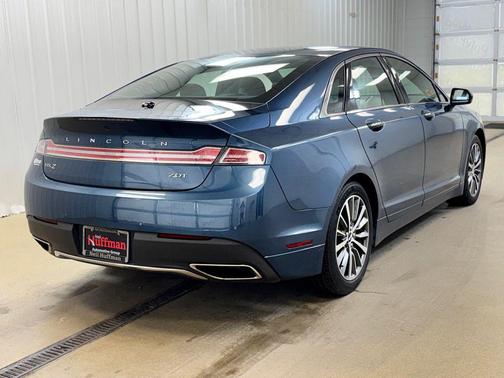 2019 Lincoln MKZ Standard