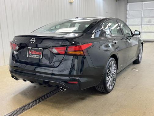 2025 Nissan Altima 2.5 SL