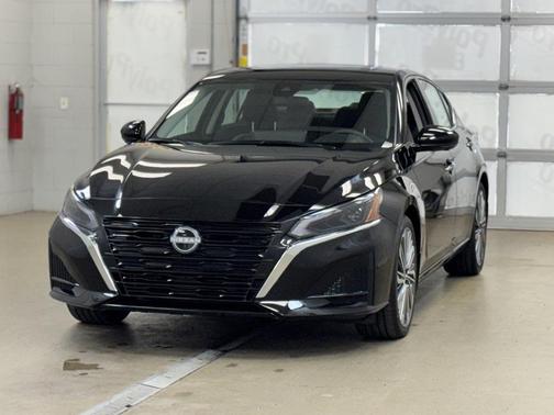 2025 Nissan Altima 2.5 SL