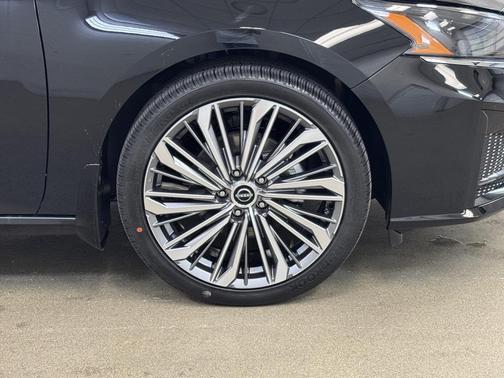 2025 Nissan Altima 2.5 SL