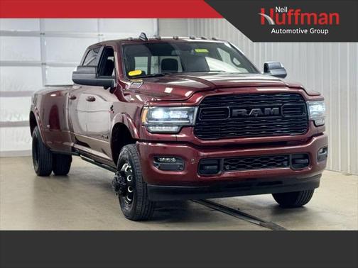 2022 RAM 3500 Limited Crew Cab 4x4 8' Box