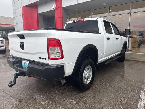 2024 RAM 2500 Tradesman Crew Cab 4x4 6'4' Box