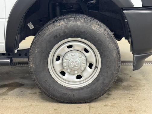 2024 RAM 2500 Tradesman Crew Cab 4x4 6'4' Box