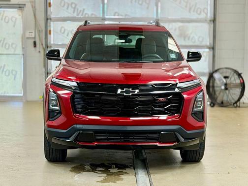 Radiant Red Tintcoat 2027 Chevrolet Equinox RS FWD