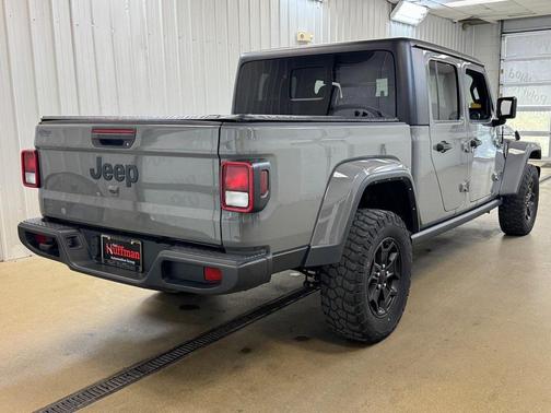 2022 Jeep Gladiator Willys 4x4