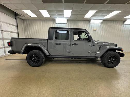 2022 Jeep Gladiator Willys 4x4