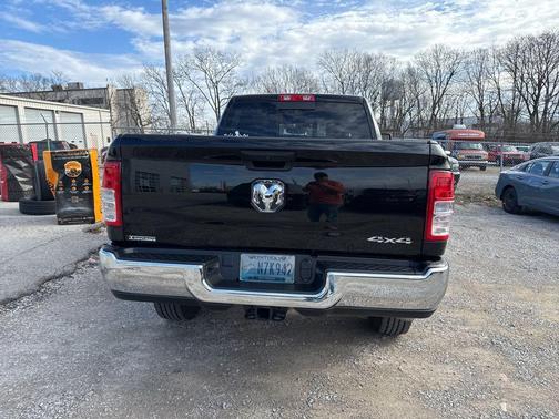 2024 RAM 2500 Tradesman Crew Cab 4x4 6'4' Box