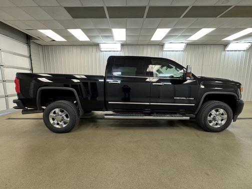 2017 GMC Sierra 3500 Denali