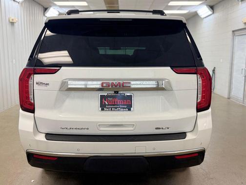 Summit White 2022 GMC Yukon SLT