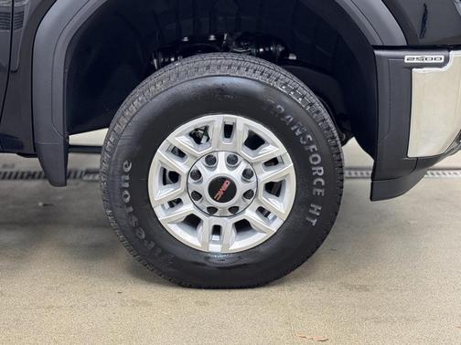 2025 GMC Sierra 2500 Base