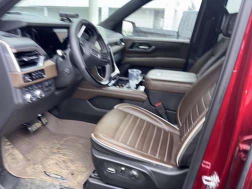 2025 GMC Yukon Denali Ultimate