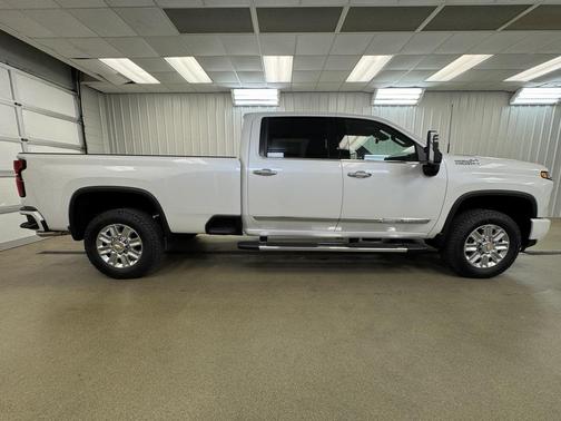 2025 Chevrolet Silverado 3500 High Country