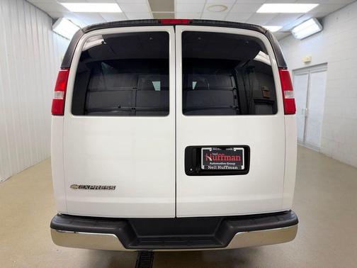 Summit White 2020 Chevrolet Express 3500 RWD 3500 Extended Wheelbase LT