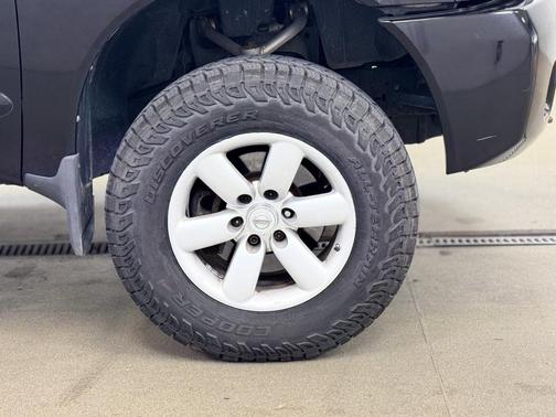 2011 Nissan Titan SV