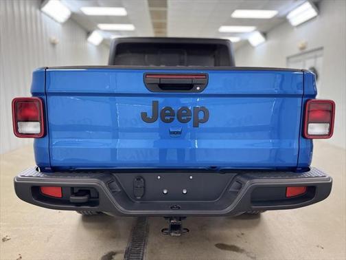 2024 Jeep Gladiator Sport S