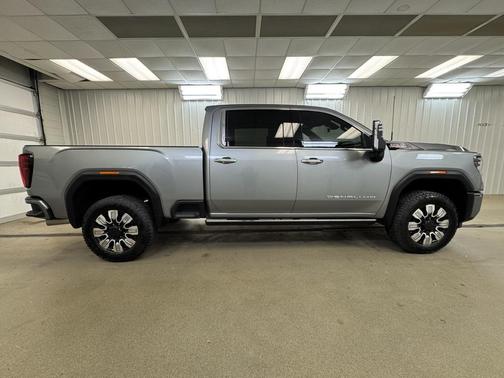 2025 GMC Sierra 3500 Denali