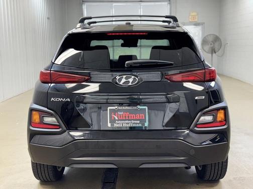 2021 Hyundai KONA SEL