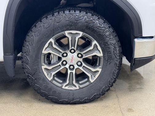 Summit White 2024 GMC Sierra 1500 Pro