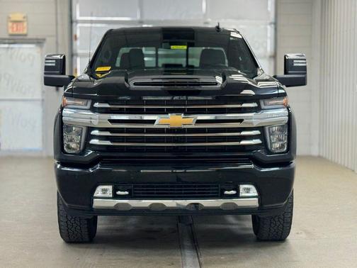 2022 Chevrolet Silverado 3500 High Country