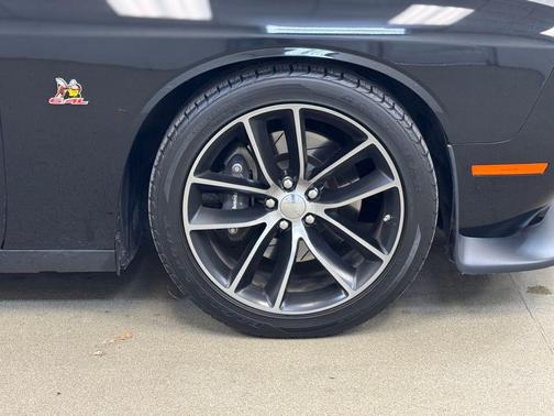 2015 Dodge Challenger R/T Scat Pack