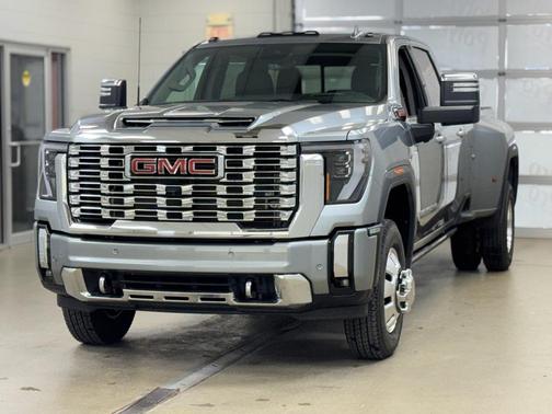 2025 GMC Sierra 3500 Denali