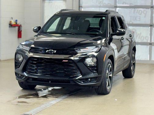 Mosaic Black Metallic 2022 Chevrolet Trailblazer RS