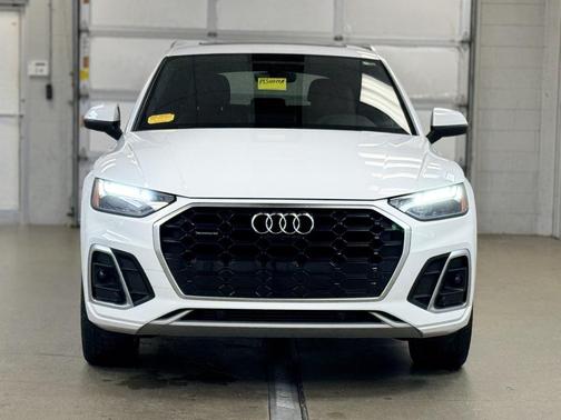 2023 Audi Q5 45 S line Premium Plus