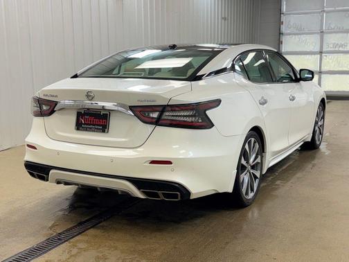 2021 Nissan Maxima 3.5 Platinum