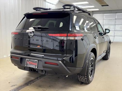 2025 Nissan Pathfinder Rock Creek 4WD