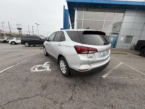 2022 Chevrolet Equinox LS