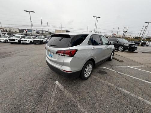 2022 Chevrolet Equinox LS